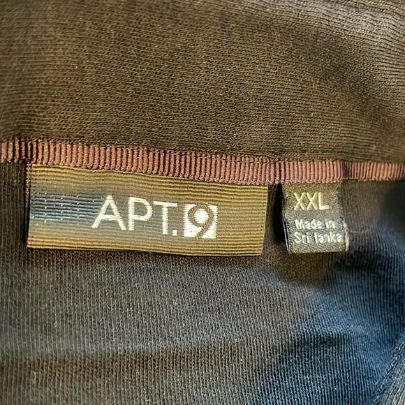 Apt. 9 beautiful deep black polo in 100% cotton. Men's XXL. Like new condition. - Picture 6 of 8